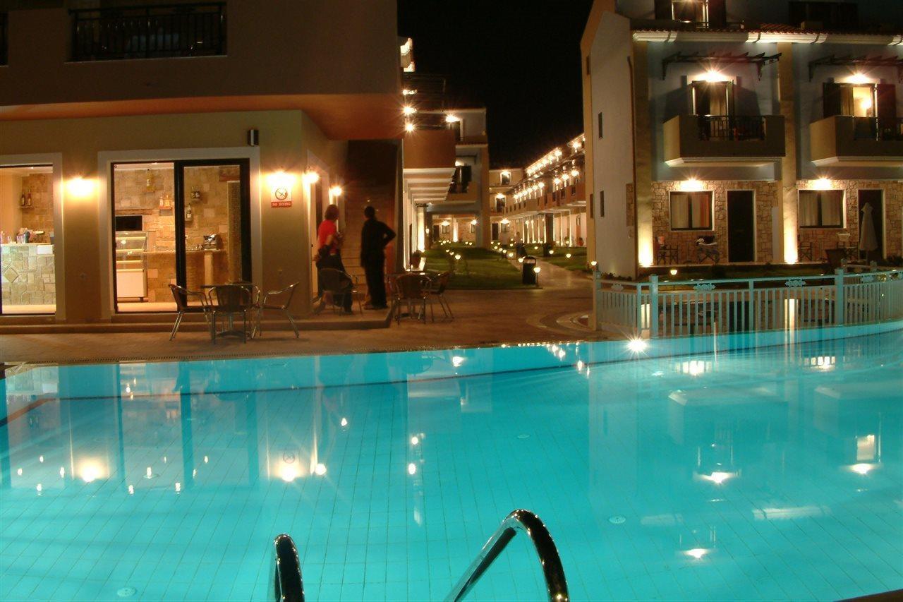 Mediterranean Beach Resort Laganas Esterno foto